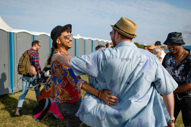 Best Porta potty delivery and setup  in Lincoln, IL